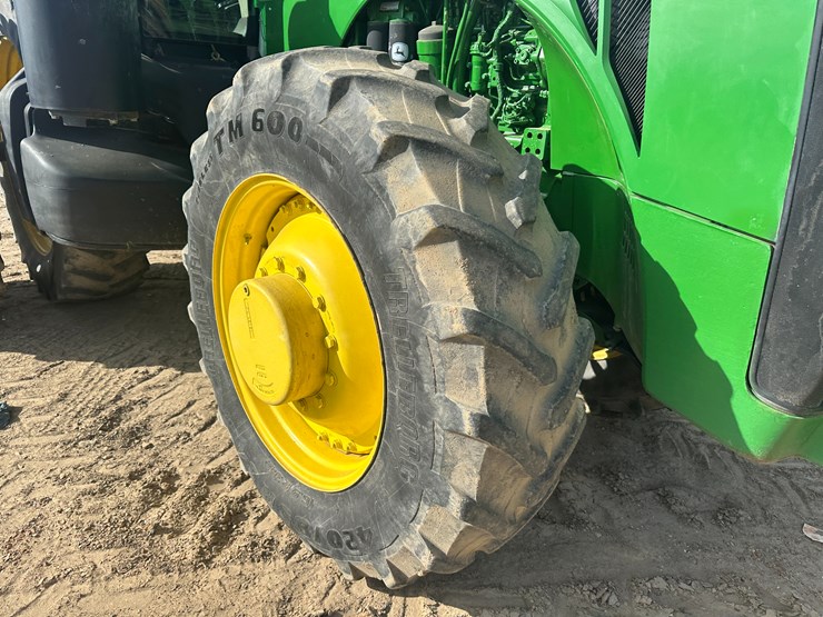 2013-john-deere-8285r-image-9