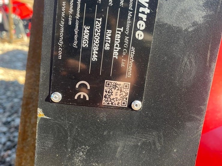 raytree-skid-steer-trencher-attachment-image-5