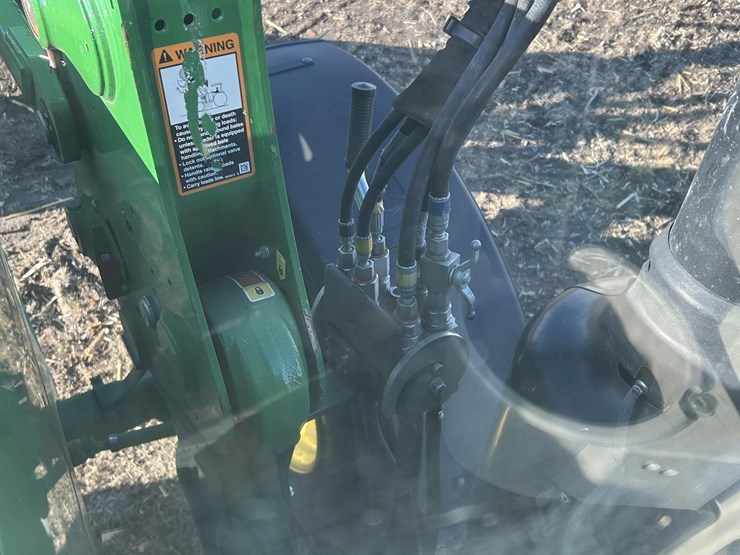 2021-john-deere-6175m-image-78