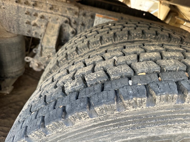 #33708-•-2014-mack-cxu-t/a-daycab-truck-tractor-1m1aw02y3em038036-image-6