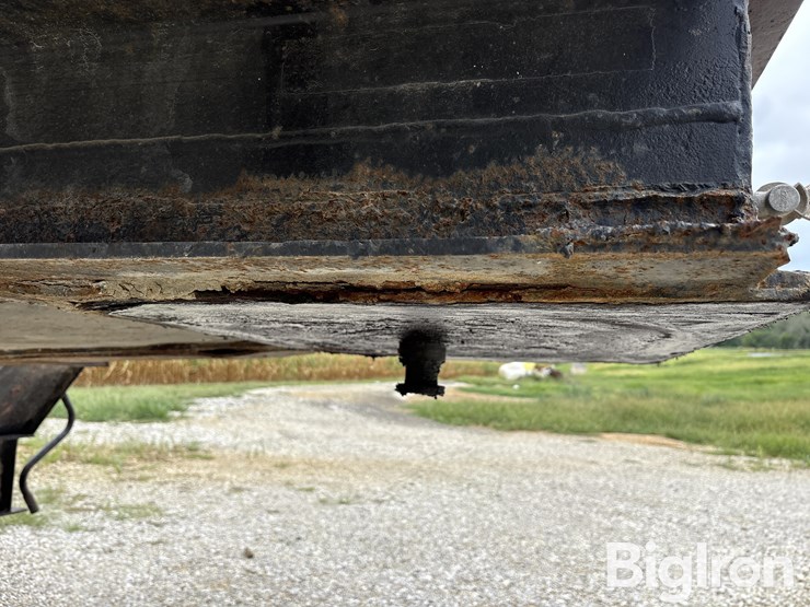 1974-nelson-ta40f-tri/a-drop-deck-sprayer-tender-trailer-image-9