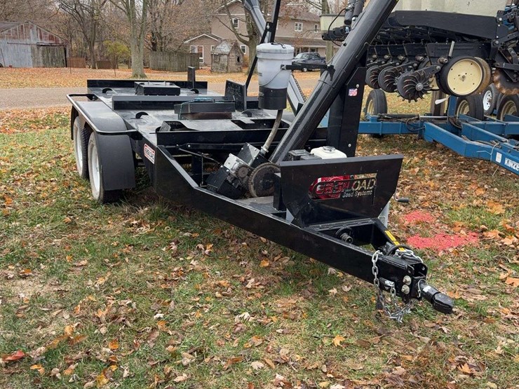 eazy-load-seed-system-seed-tender,-2-box,-electric-start,-honda-gx160-engine-poly-auger,-tandem-axle-image-1