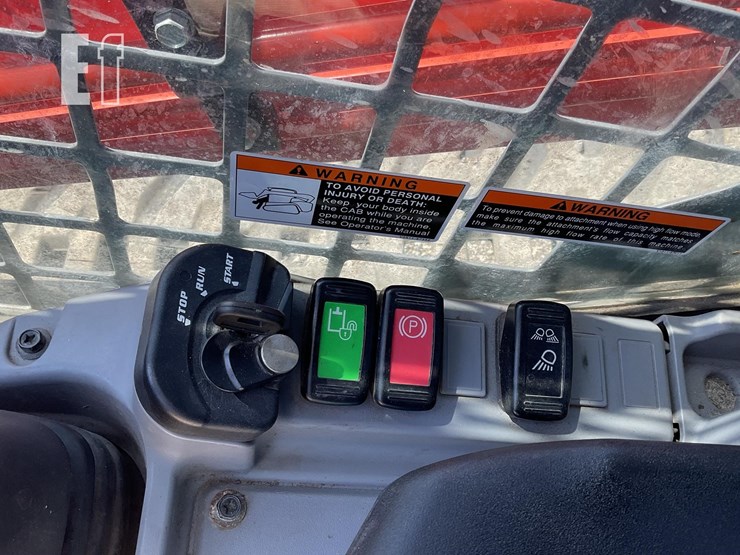 2020-kubota-svl95-2s-image-19