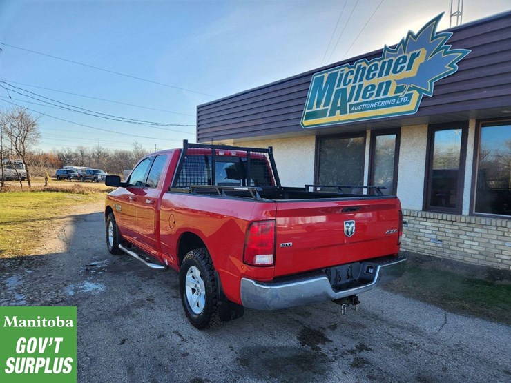 2015-dodge-1500-image-3