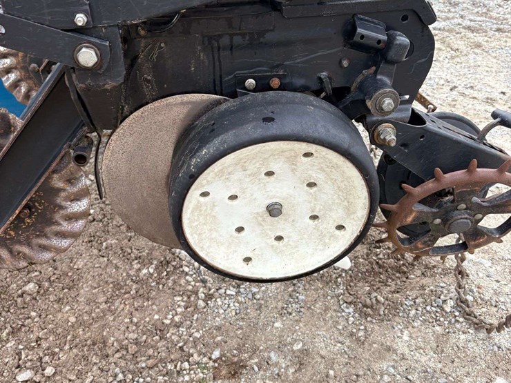 2005-kinze-3500-image-58