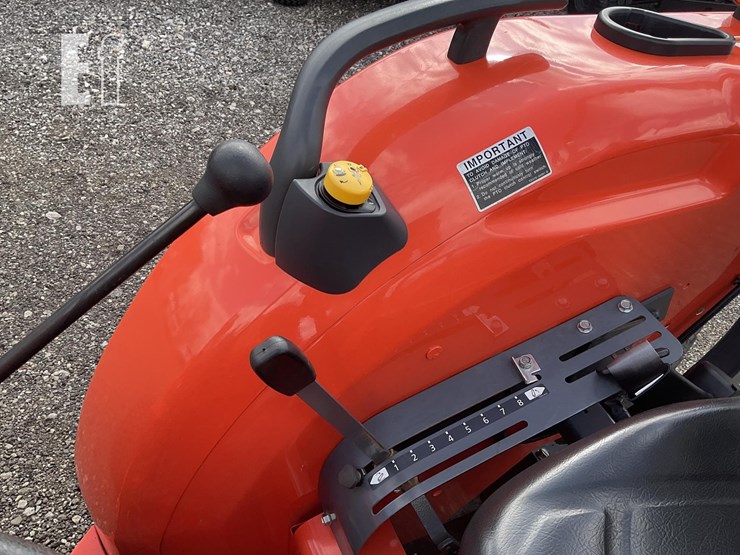 2020-kubota-mx5400-image-18