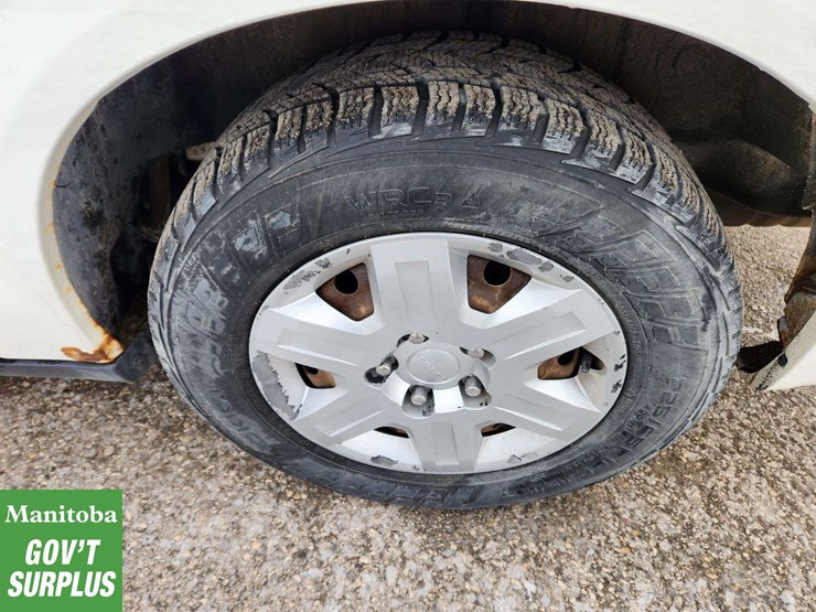 2013-dodge-grand-caravan-se-image-13