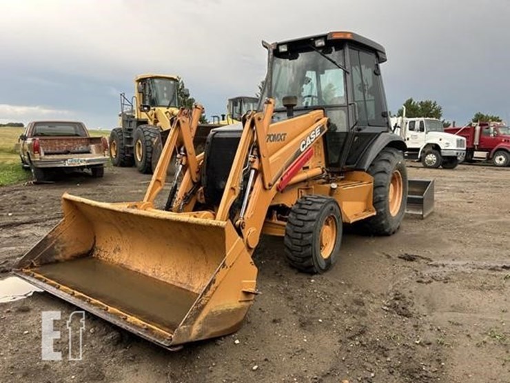 2000-case-570m-xt-image-1