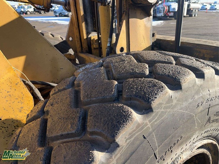 caterpillar-930-image-10