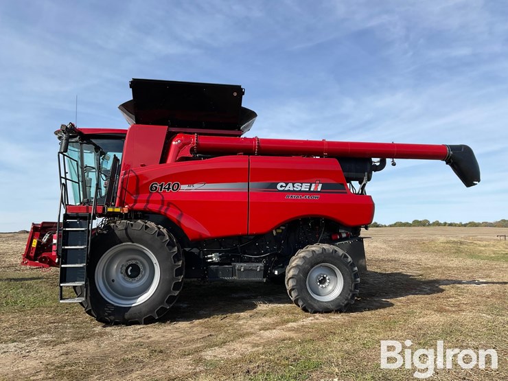 2014-case-ih-6140-image-8