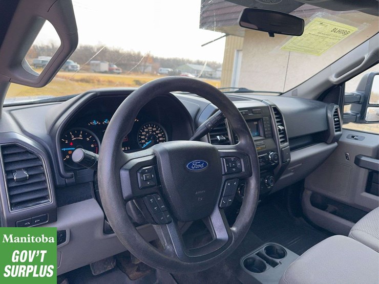 2017-ford-6.5-ft-image-18