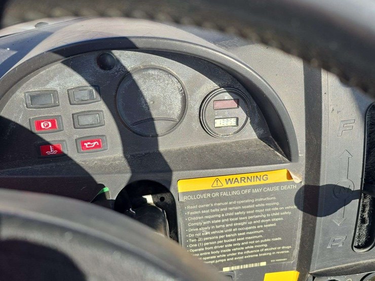 2016-club-car-ingersoll-rand,-carryall-1500-kubota-diesel,-1,348-hours,-4x4,-new-tires,-and-dump-bed,-runs-and-works-great-image-7