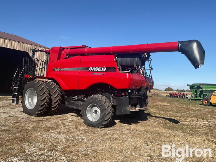 2014-case-ih-6140-image-7