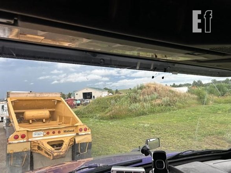 volvo-vnl42t670-image-20