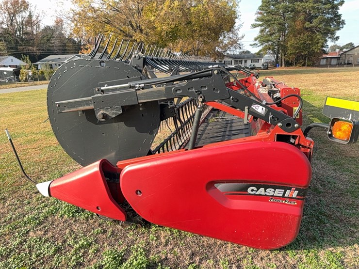 2014-case-ih-30-image-31