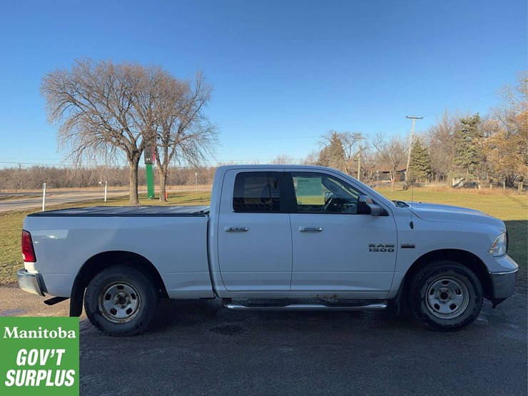 2017-dodge-1500-image-8