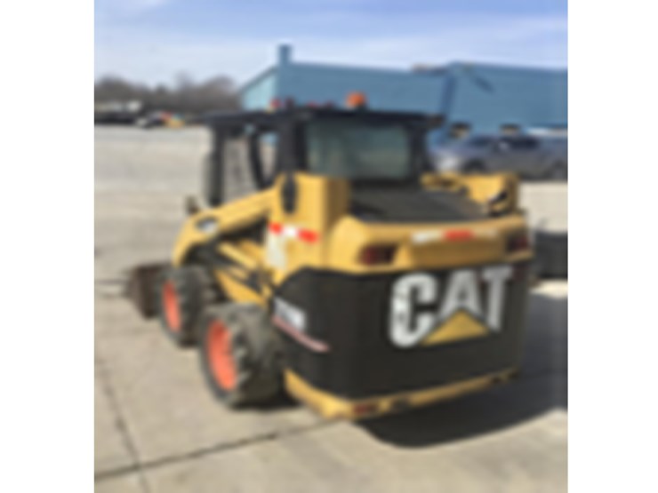 2005-caterpillar-216b-image-2