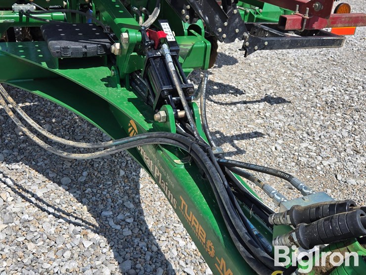 great-plains-3000tm-image-11