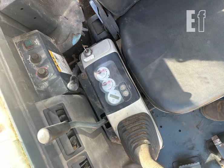 2016-komatsu-pc55mr-5-image-18