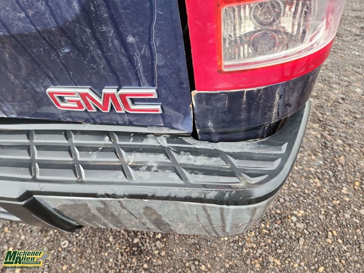 2010-gmc-sierra-1500-image-35