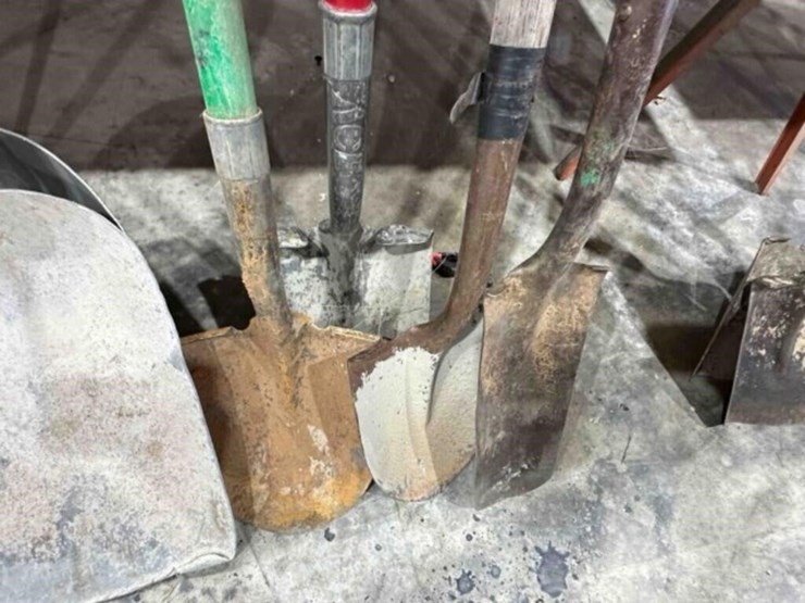 6-shovels-image-3