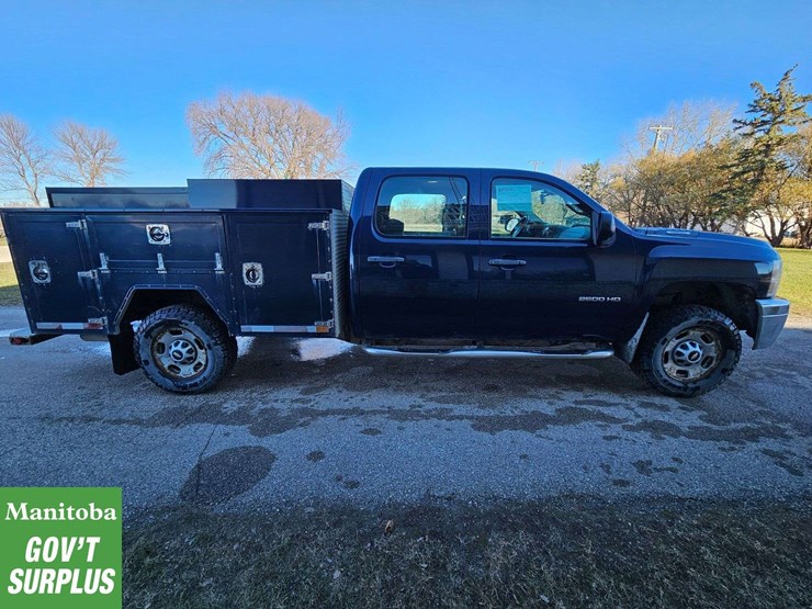 2012-chevrolet-silverado-2500hd-image-5