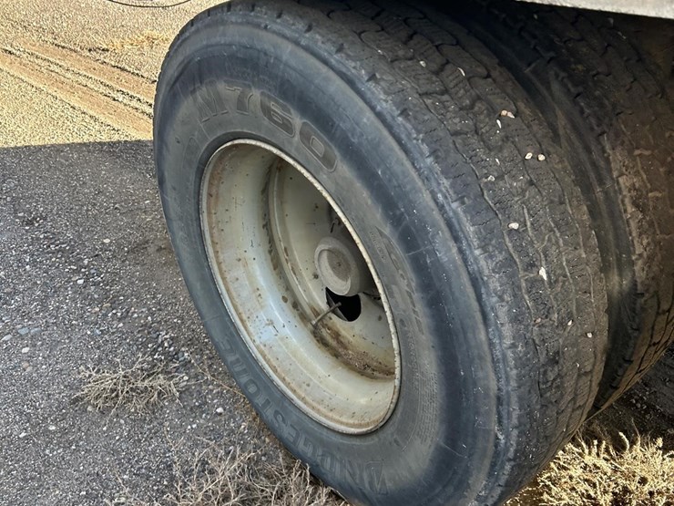 2008-strick-40-ft-image-13