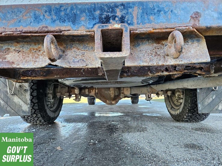 2012-chevrolet-silverado-2500hd-image-8