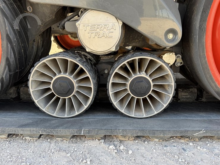 2022-claas-lexion-7500-image-7