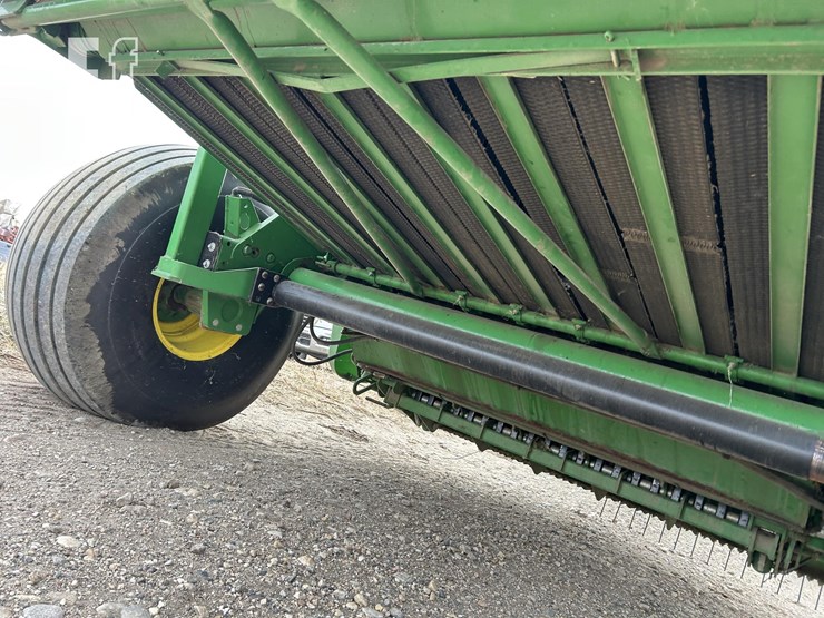 2018-john-deere-560m-image-25