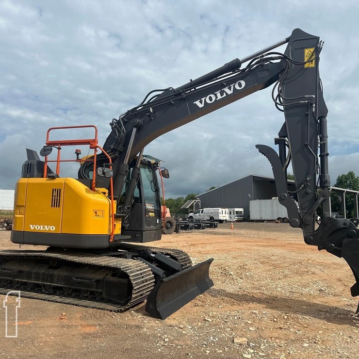 2021 VOLVO ECR145EL