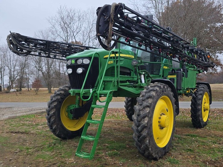 john-deere-4830-image-1