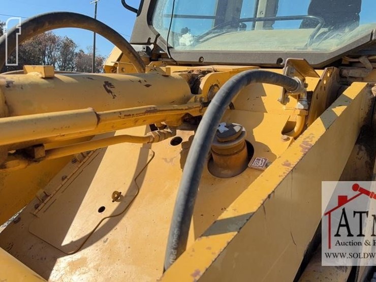 2000-caterpillar-953c-image-15