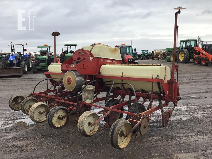 international-400-image-7