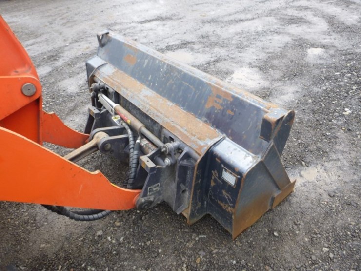kubota-r430-image-15