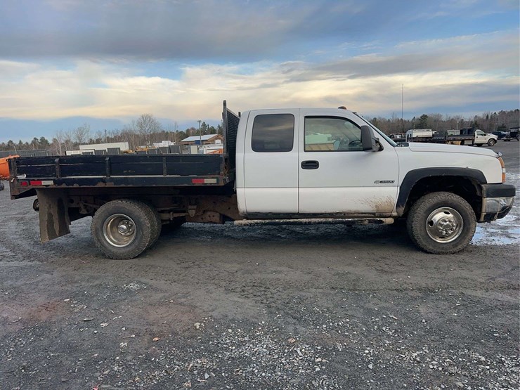 2006-chevrolet-3500-image-4