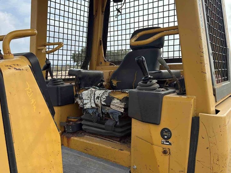 caterpillar-d5g-lgp-image-15