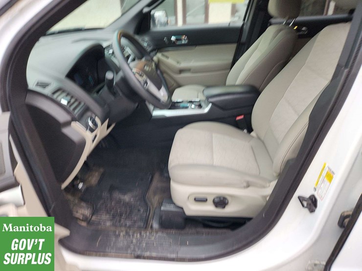 2013-ford-explorer-image-11