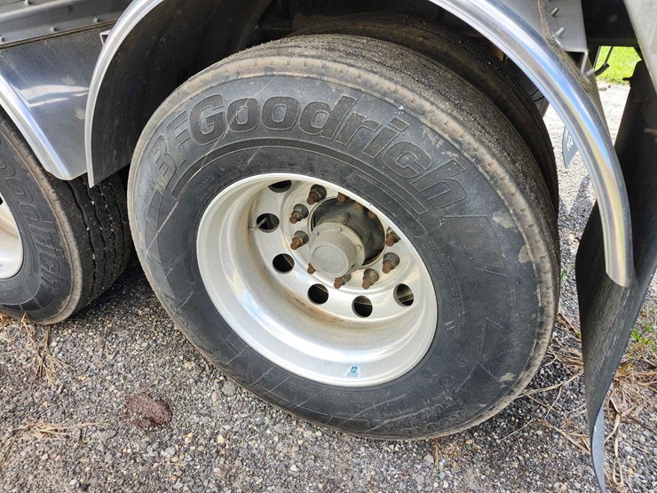 2023-prestige-hopper-bottom-trailer-image-7