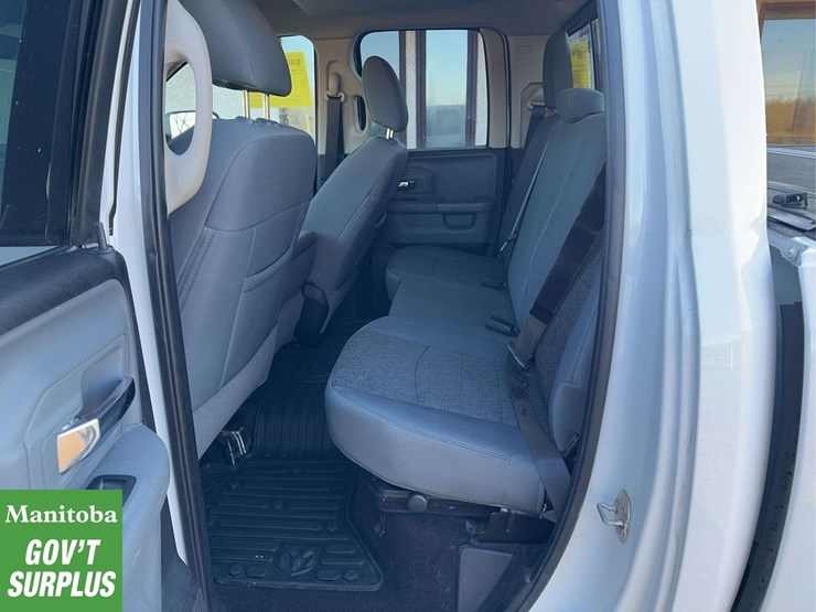 2017-dodge-1500-image-22