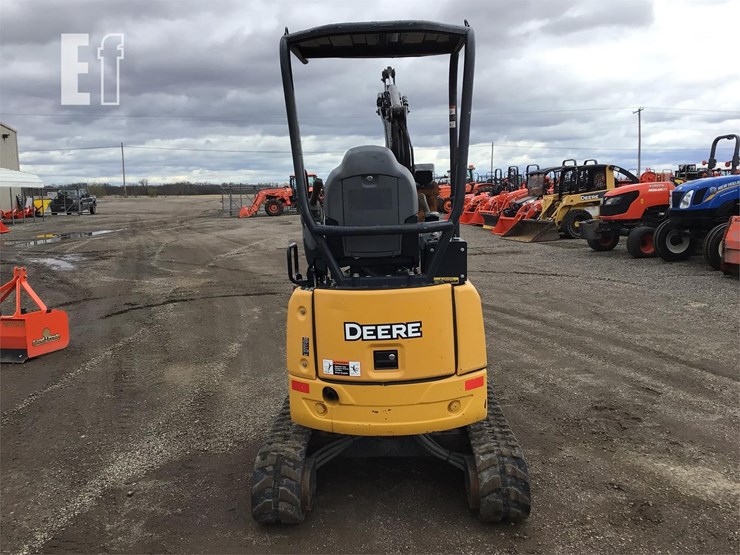 2016-deere-17g-image-8