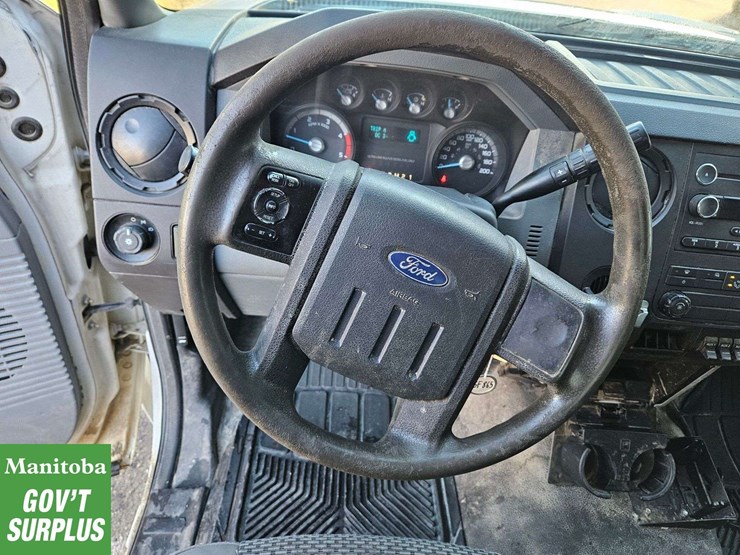 2011-ford-f350-image-24