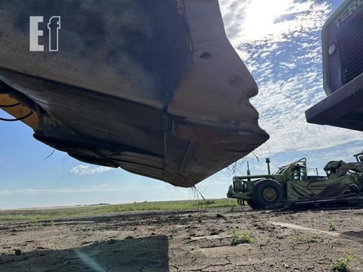 2004-caterpillar-928g-image-38