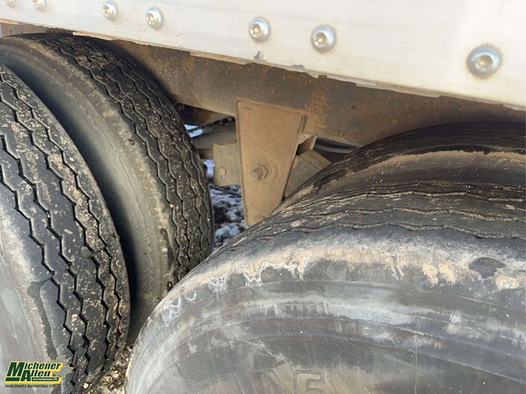 2011-strick-trailer-image-6