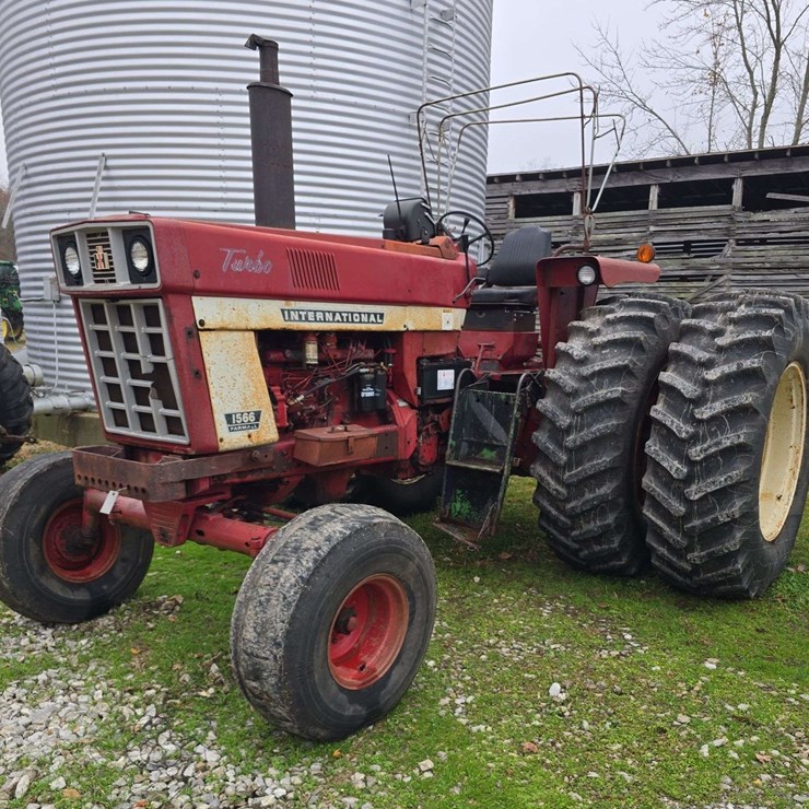 1974 INTERNATIONAL 1566