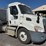 freightliner-semi-tractor-image-3