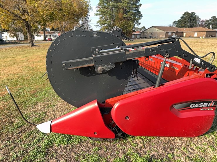 2014-case-ih-30-image-34