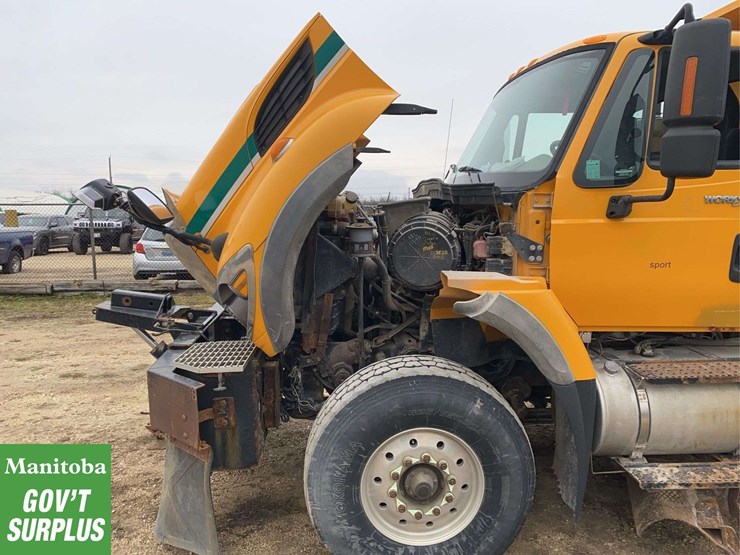 2009-international-workstar-7600-image-27