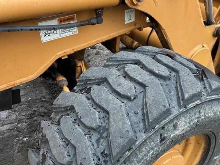 2000-case-570m-xt-image-23