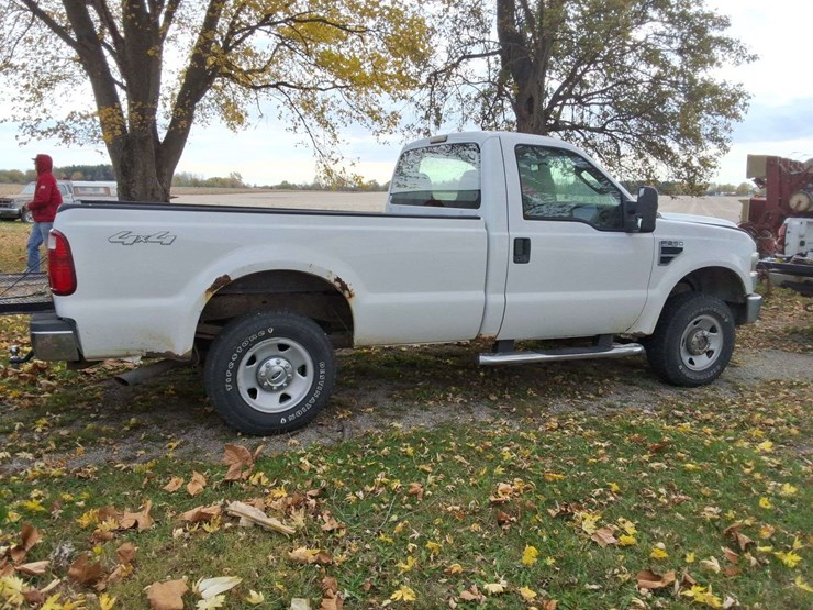 2008-ford-f250-xl-image-3